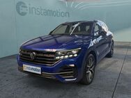 VW Touareg, 3.0 R V6 eTSI R-Line ergo, Jahr 2020 - München