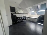 *** Exklusive 4,5-Zimmer-Wohnung in S-Bahnnähe mit Balkon und TG-Stellplatz *** - Stuttgart