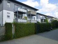 Geschmackvolle und sonnige 3-Zimmer-Wohnung mit Balkon und Einbauküche in Germering - Germering