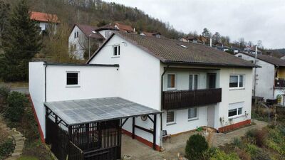 *** Sonnige Wohnung mit Garten ***