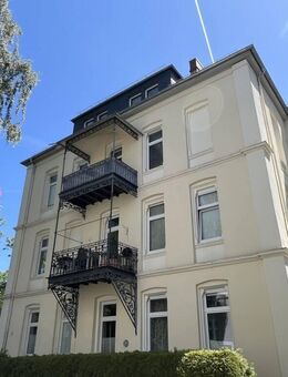 Schicke Altbauwohnung in der City: Großzügige & charmante 3 Zimmer-Wohnung in Gießen, Alicenstr. 20 - Gießen