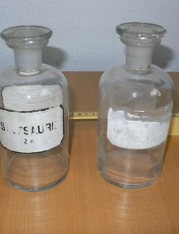 2 Apothekergläser mit geschliffenen Glasverschlüssen - Düsseldorf