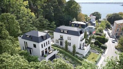 Blankenese mit Elbblick - Exklusive Villa mit Doppelgarage
