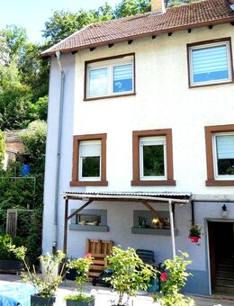 Landstuhl - Einfamilienhaus in ruhiger Lage mit schöner Aussicht - Landstuhl (Sickingenstadt)