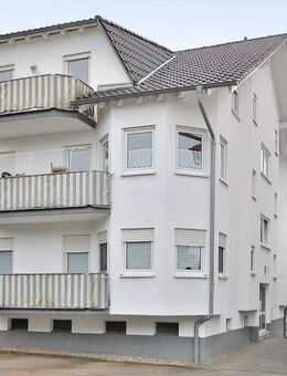 Gemütliche 2-Zimmer-Dachgeschosswohnung mit Aussicht auf die Weinberge in Rauenberg - Rauenberg
