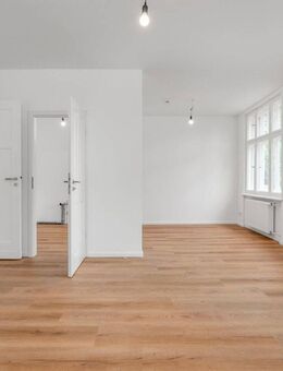 Frisch sanierte 2-Zimmer-Wohnung mit Balkon in Toplage von Hennigsdorf - Erstbezug - Hennigsdorf