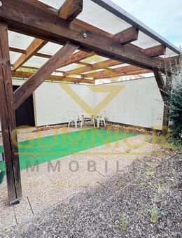 RESERVIERT!!Großzügiges Wohnhaus mit weitläufigen Grundstück ** Keller ** Wintergarten * Top *** - Leuchtenberg