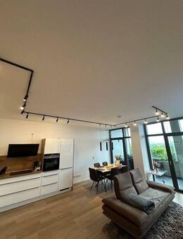 Top gelegene 4 Zimmer Neubauwohnung mit Wintergarten über den Blattkronen von Göttingen! - Göttingen