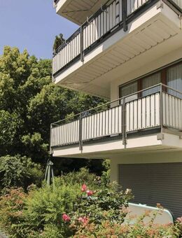 Gepflegte helle 3,5-Zi.-ETW mit großem Balkon und Stellplatz - Pfullingen
