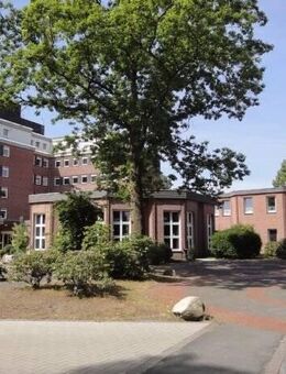 Schöne, große Wohnung im 3. OG mit Blick ins Grüne - Bielefeld