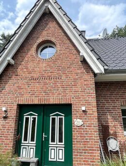 Hübsches Massivhaus mit Friesengiebel an der Berliner Stadtgrenze in ruhiger Lage - Hoppegarten