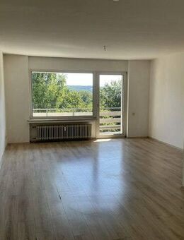 Neues Badezimmer & Sonnenbalkon - 3-Zimmer-Wohnung in ländlicher Umgebung - Velbert
