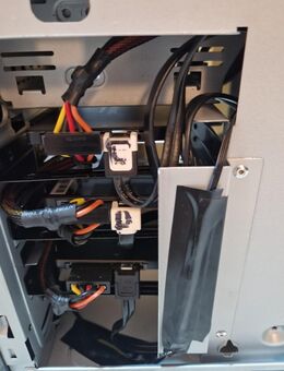 Komplett PC mit einen Grundig Fire TV 32 Zoll Smart TV Drucker und Scanner USB Funk Maus und Tastatur - Barsinghausen