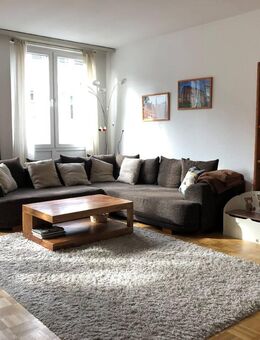 Großzügige 3-Zimmer-Wohnung mit Balkon in Düsseldorf-Stadtmitte - Düsseldorf