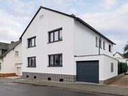 Saniertes MFH mit 5 Wohneinheiten - Kapitalanlage mit Potenzial oder teils zur Eigennutzung! - Friedrichsdorf