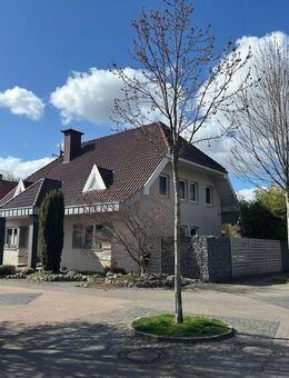 Exklusives hochwertiges Einfamilienhaus mit traumhaftem Garten, Garage und Saunahaus - Ahaus