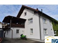 Ruhig gelegene Doppelhaushälfte mit überdachtem Balkon, Garten, Freisitz und Garage in Aichstetten! - Aichstetten