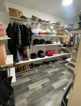 Ankleidezimmer zu verkaufen - Moers
