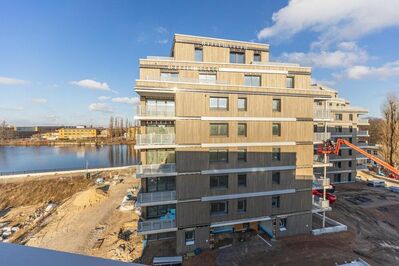 Großzügige 2 Zimmer im Penthouse mit 2 Terrassen und Blick auf die Spree. Jetzt Traumwohnung kaufen!