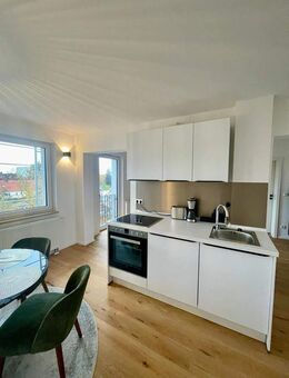 Johannis ! Moderne, helle u. voll möblierte 2-ZW mit 45 m², EBK, 3.OG mit Aufzug - Nürnberg