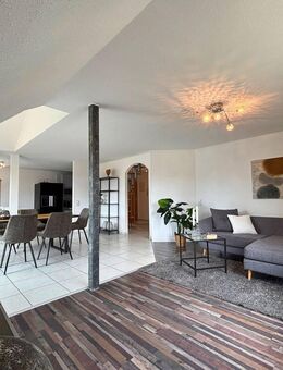 Licht, Raum und Ausblick - Maisonettewohnung mit Charme - Rudersberg