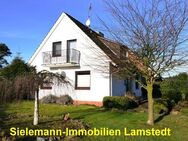 Einfamilienwohnhaus in ruhiger ländlicher Lage, Garage, Carport, Teilkeller, überdachte Terrasse, Balkon - Lamstedt