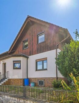 Charmantes Zweifamilienhaus in familienfreundlicher Lage von Butzbach / Hoch-Weisel! - Butzbach (Friedrich-Ludwig-Weidig-Stadt)