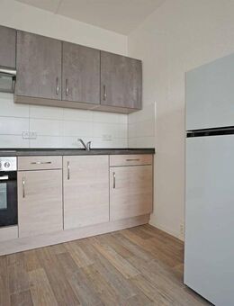 chice 3 Zimmerwohnung mit Einbauküche & modernem Wannenbad - Freiberg