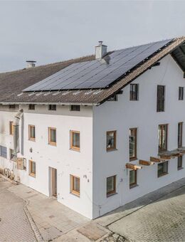 Saniertes Bauernhaus mit großem Nebengebäude - Wohnen und Arbeiten unter einem Dach - Emmering (Landkreis Ebersberg)