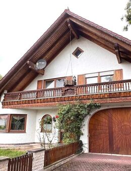 ZUHAUSE ANKOMMEN: BESONDERES WOHNHAUS IN ZURÜCKVERSETZTER ORTSRANDLAGE - Oberhausen (Landkreis Neuburg-Schrobenhausen)
