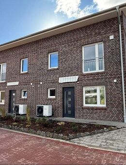 Neubau-Doppelhaus mit zwei Doppelhaushälften in moderner Ausstattung in Neuenkirchen-Vörden - Neuenkirchen-Vörden