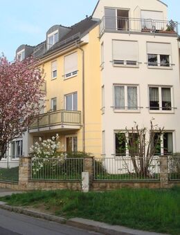 2-Zimmer-Wohnung mit Balkon und Einbauküche unmittelbar am Großen Garten - Dresden