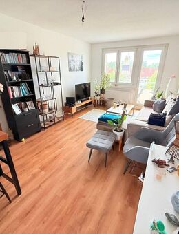 **Besichtigung: So., 13.07.25 um 13:00 Uhr** Sonnige Balkon-Whg nahe Marienberg! - Brandenburg (Havel)