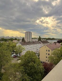 Wohnen mit Weitblick - Traumwohnung in der 7. Etage in München - Haar