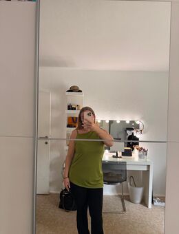 Top mit Wasserfall Ausschnitt am Rücken - Berlin Reinickendorf