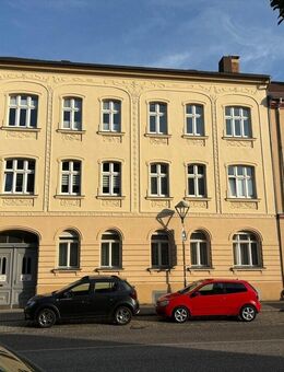 Modernisiertes Mehrfamilienhaus mit beeindruckender historischer Fassade! - Bernau (Berlin)