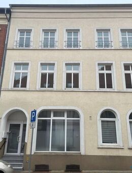 Mehrfamilienhaus mit 3 Wohneinheiten im Stadtkern von Parchim - Parchim