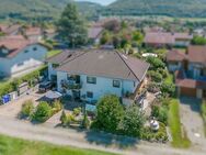 Nicht alltäglich und vielseitig nutzbar: Zweifamilienhaus in Klettgau-Grießen mit tollem Grundstück - Klettgau