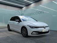 VW Golf, 1.5 TSI VIII Active, Jahr 2022 - München