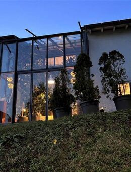 Extravagante, individuelle Architektenvilla mit separater ELW in exponierter Panoramawohnlage - Karlsruhe