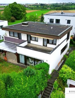 Gepflegtes freistehendes Einfamilienhaus mit Einliegerwohnung, Sauna und Garten in Leutenbach - Leutenbach (Baden-Württemberg)