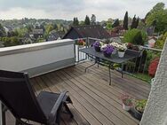 Helle geräumige Dachgeschosswohnung im Maisonette-Stil von Privat - Solingen (Klingenstadt)