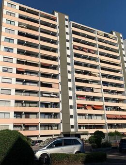 SANKT AUGUSTIN, schöne helle 2 Zi. Wohnung, Diele, Bad, großer Balkon, ca. 72 m² Wfl. TG-Stellplatz - Sankt Augustin