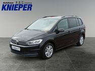 VW Touran, 1.5 TSI Comfortline Comfortline BUSI, Jahr 2020 - Zetel