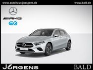 Mercedes A 180, Progressive Winter, Jahr 2023 - Schwelm