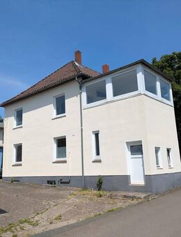 Zweifamilienhaus, Nähe der Weser in Porta Westfalica - Porta Westfalica
