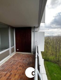 Wohnen im 10. Stock mit toller Aussicht - Stuttgart