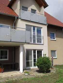 Freistehendes, modernes Einfamilienhaus mit Doppelgarage und 2 Stellplätze in Hausen, OT - Hausen (Würzburg)