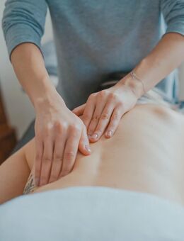 Ganzheitliche Massage in München – Exklusiv für Frauen - München Thalkirchen-Obersendling