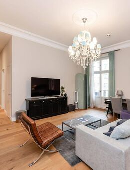 Elegante Altbauwohnung mit Südwest-Balkon in Charlottenburger Toplage - Berlin